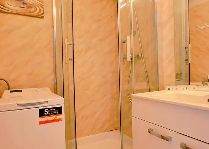 T2 Avec Piscine Vue Aux Minimes *